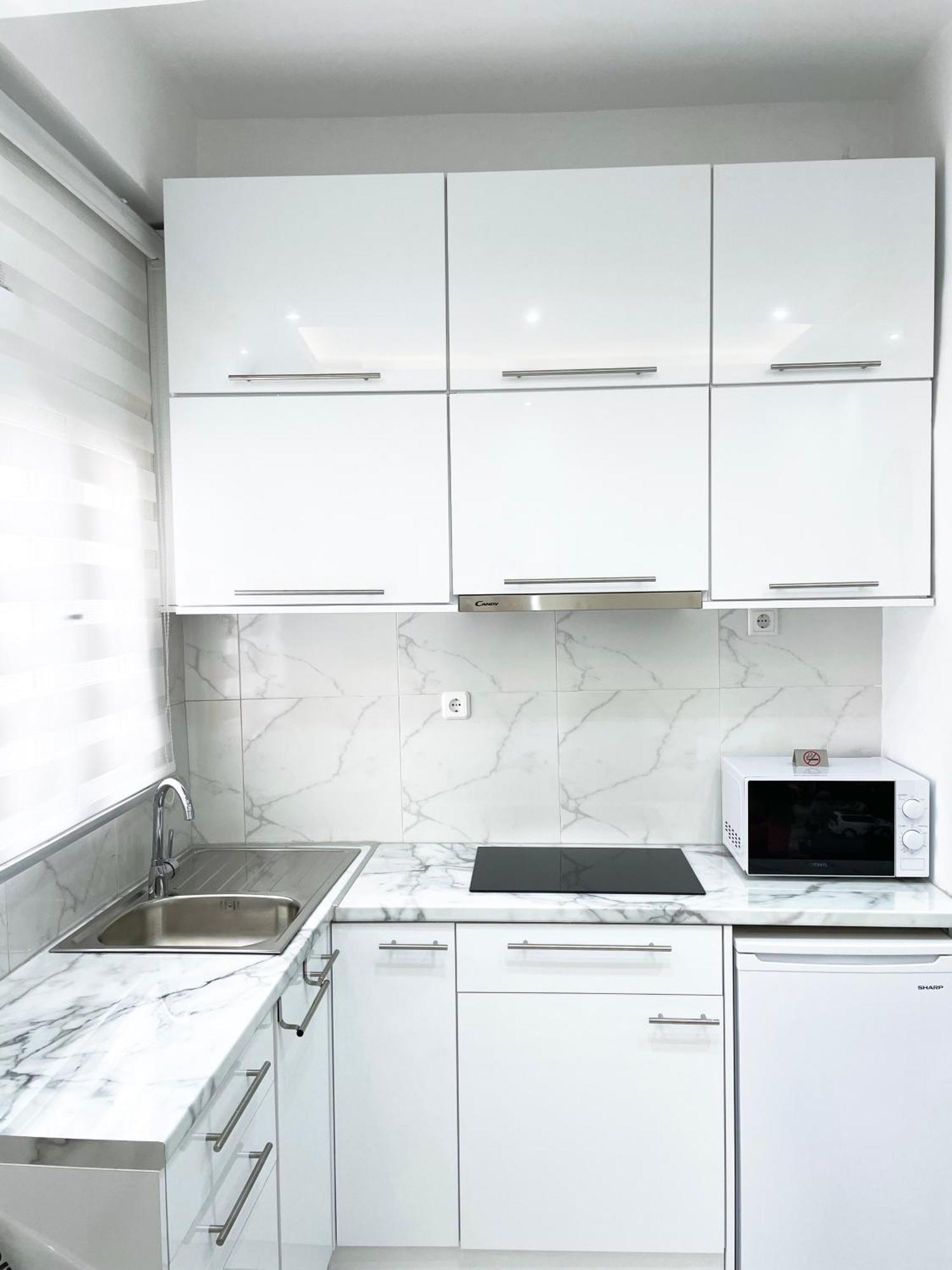Apartment In The Center Of Athena Bagian luar foto