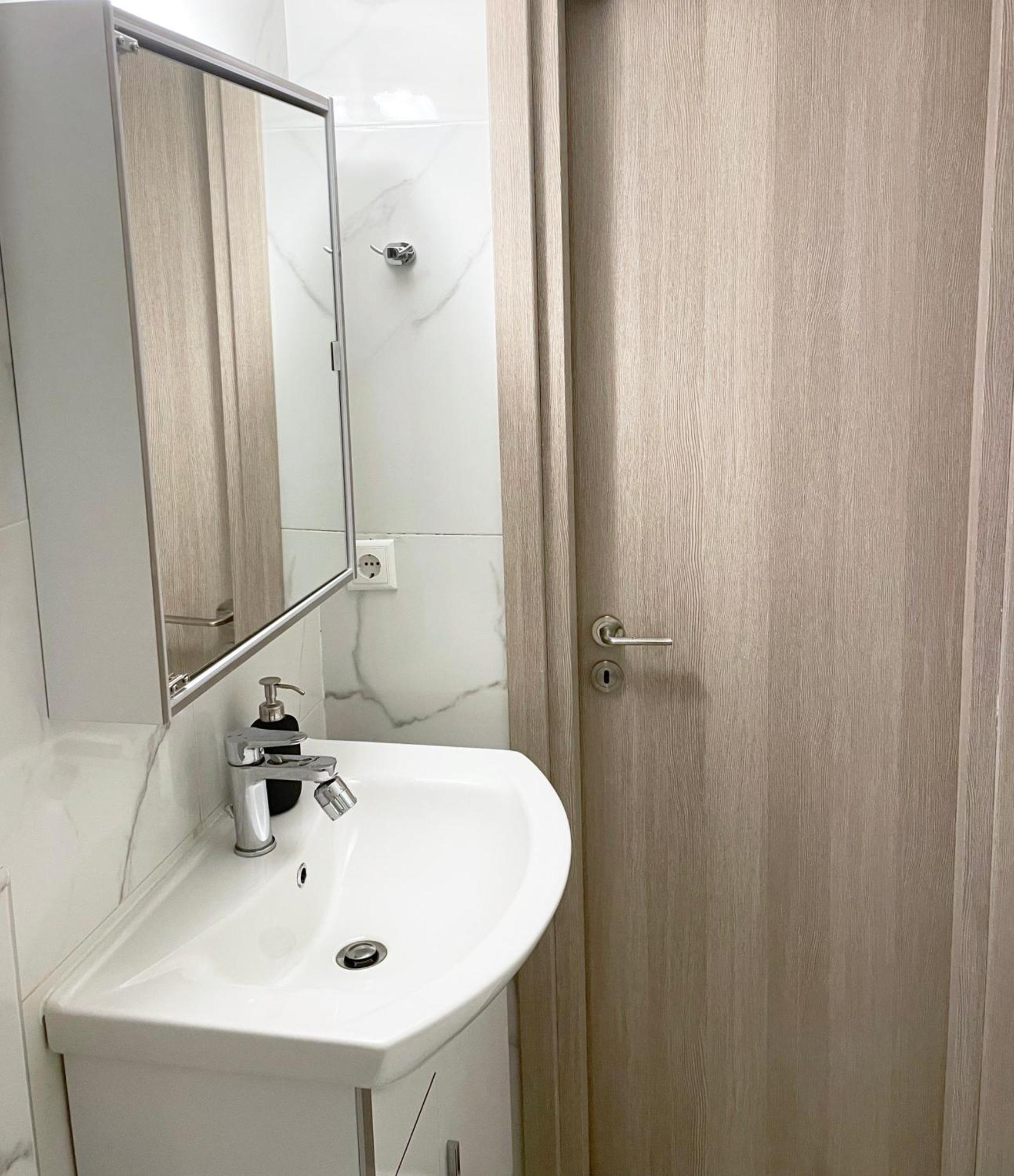 Apartment In The Center Of Athena Bagian luar foto